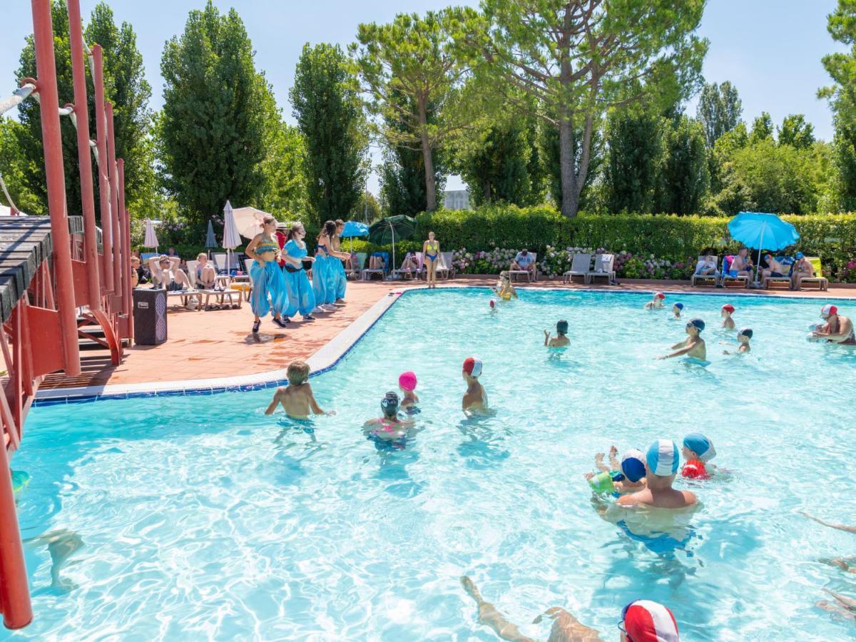 Holiday Home Garda Family Plus By Interhome Rivoltella del Garda Bagian luar foto
